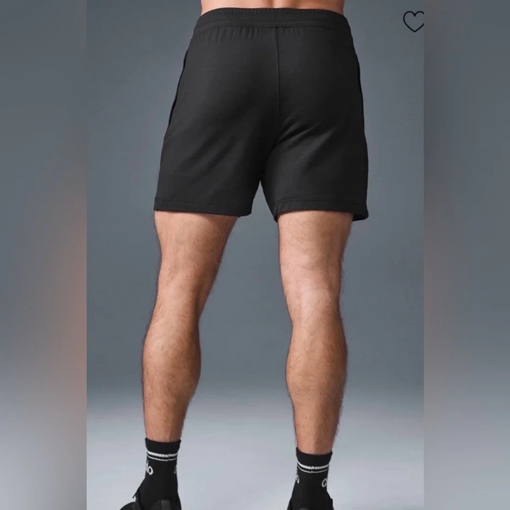 ALO Yoga Men’s “Conquer React Performance” Short 7” Inseam (M) *BESTSELLER* - Picture 3 of 10